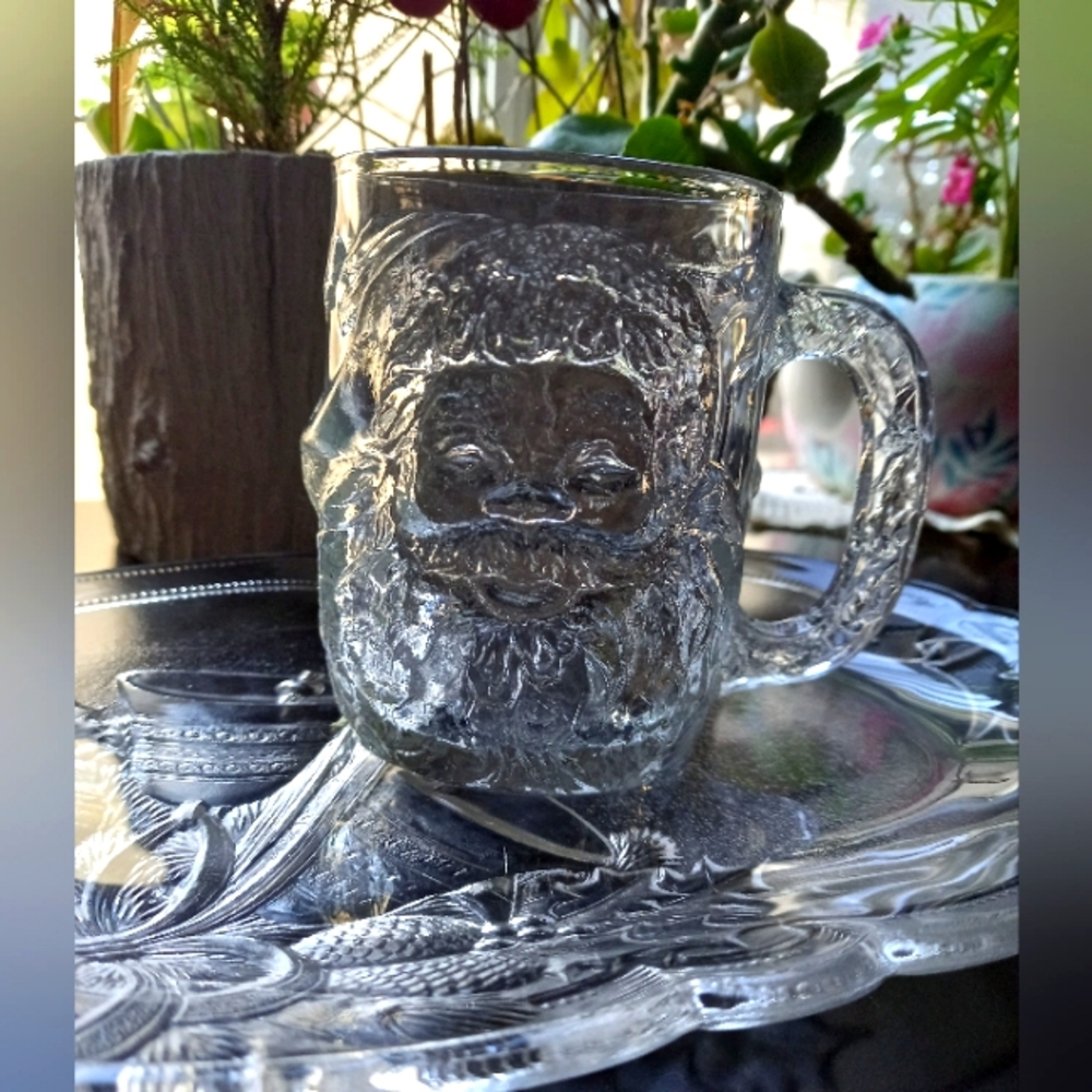 Santa's milk mug and cookie tray